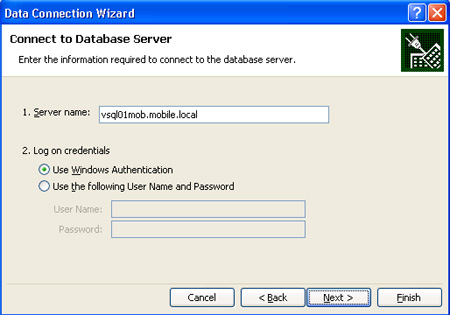 Especificar el nombre del servidor de Analysis Services en el diálogo Connect to Database Server del Data Connection Wizard